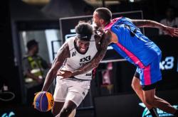 海星体育官网布莱顿训练开放日，加时末段篮板制胜引欢呼，德国杯在即，身体对抗强度拉满的简单介绍