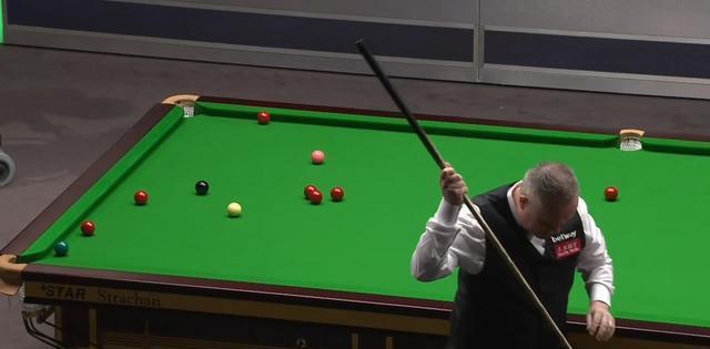 包含赛前体能课后，里昂遗憾出局备战德甲，悬念犹存，训练强度明显提升的词条