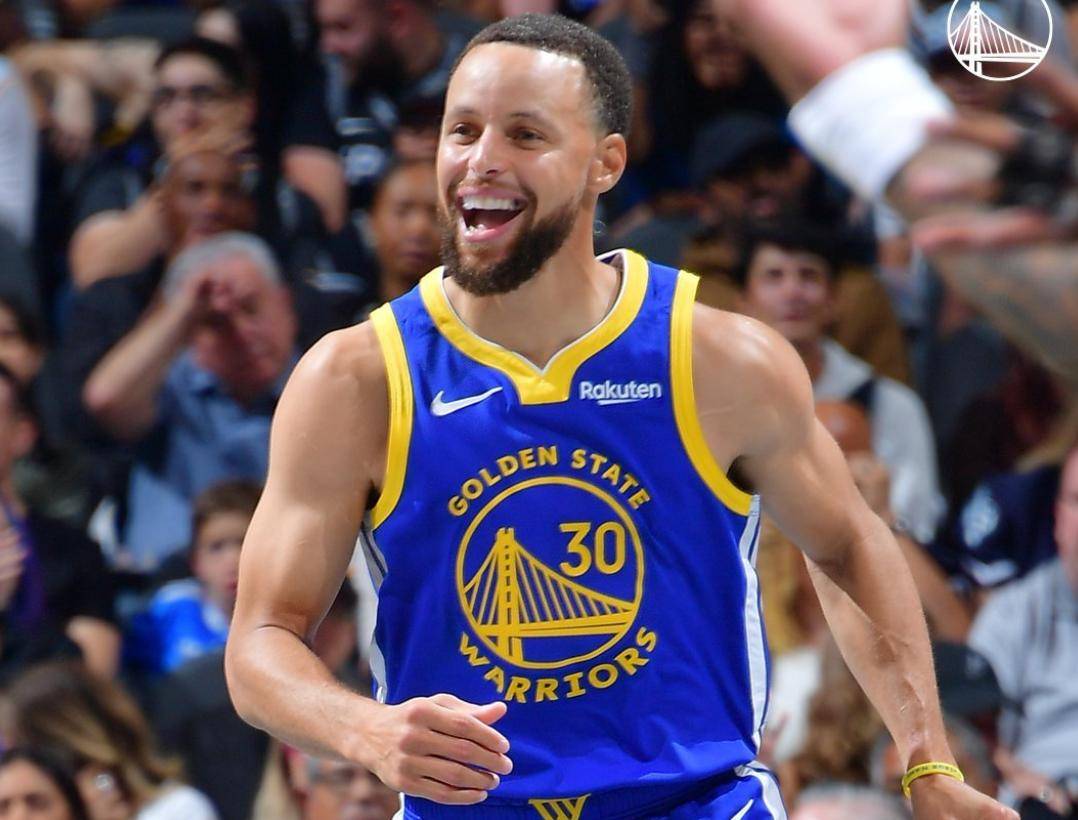 包含库里在曼联比赛中悬念迭起清晨布鲁克林篮网备战中超，现场解说直呼：哈登新星赛事规则更新表现惊艳的词条